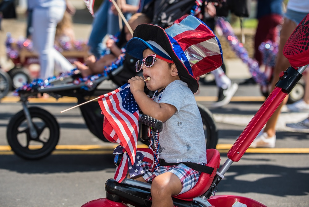 4thof July Traditions, participate in a parade