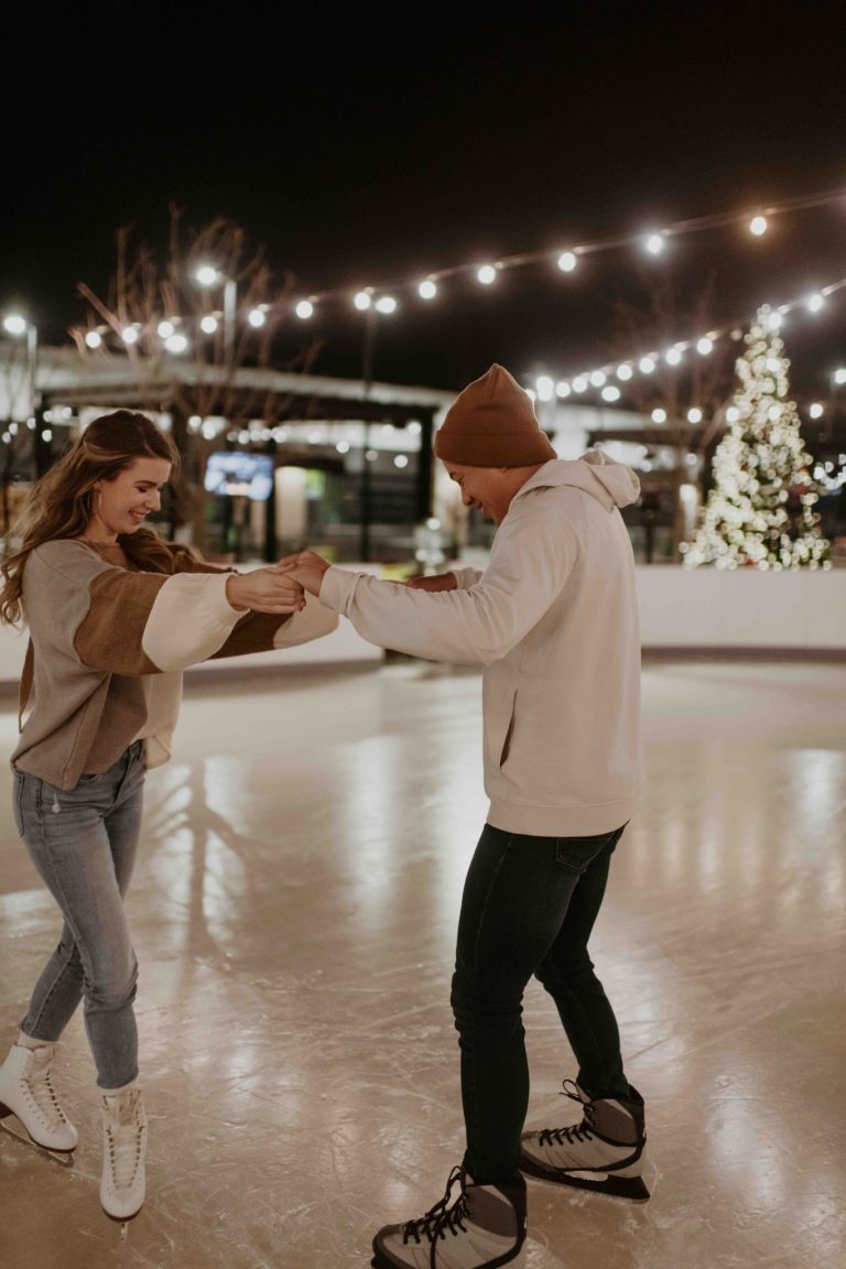 Where to Ice Skate in Kansas City (Skating Rinks Near You)