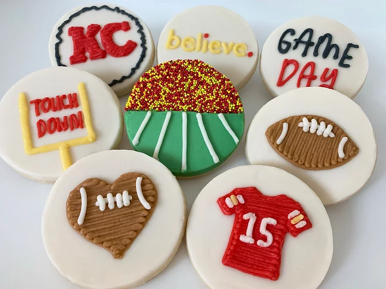 Chiefs-themed cookies